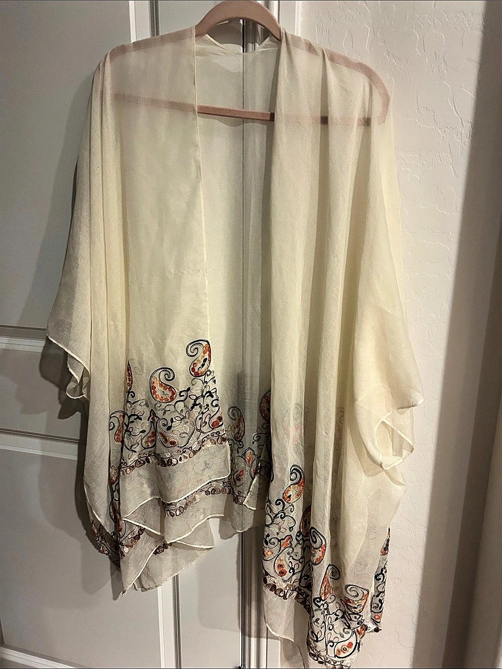 Shyanne Sheer Embroidered Paisley Kimono in Cream & Orange Like New